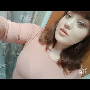 Meet your Posher, Crystal